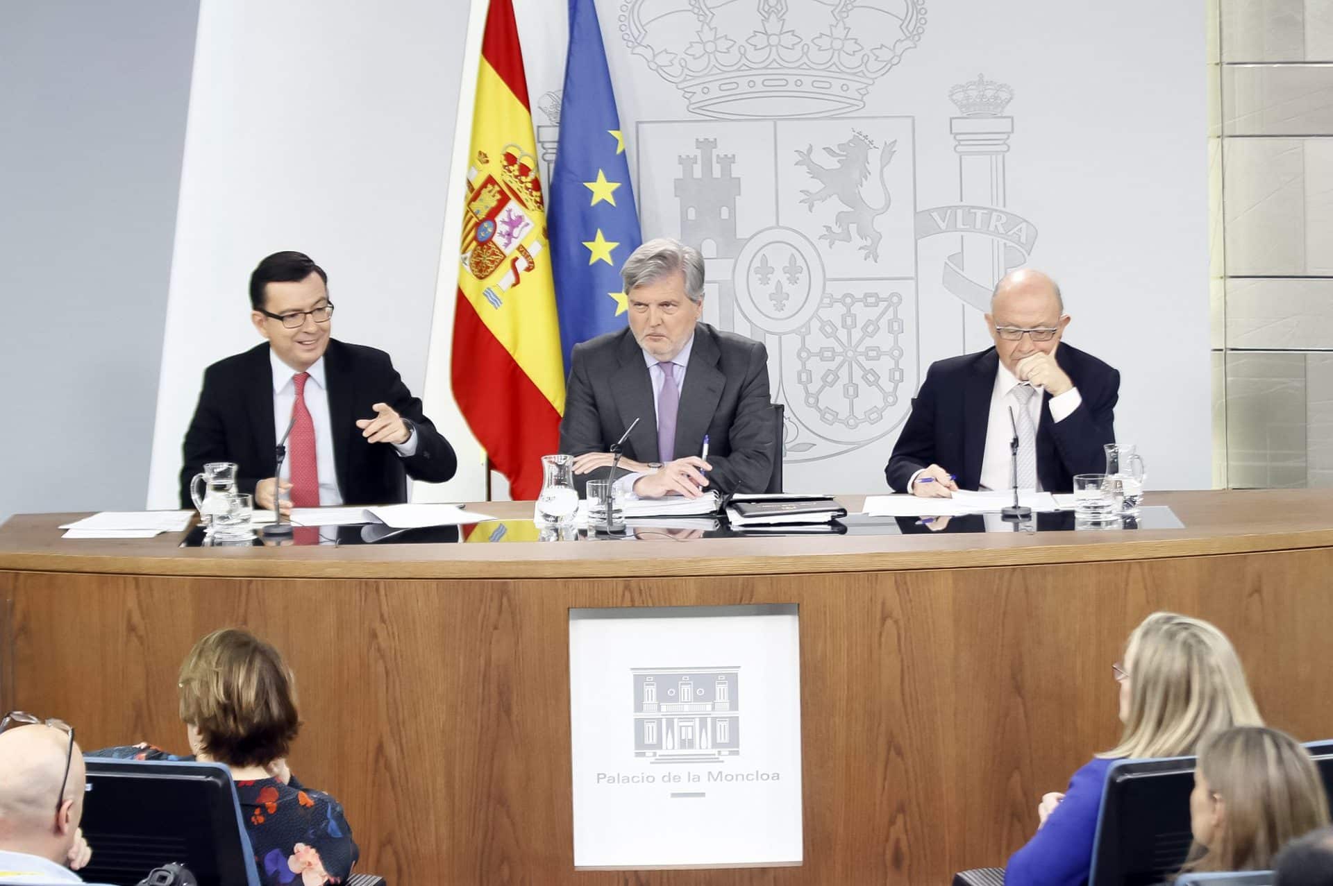 MONCLOA
